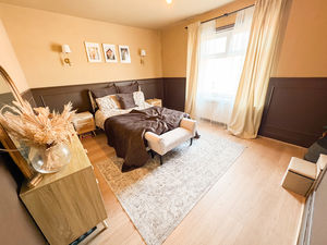 Photo 8- click for photo gallery